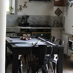 度假居 Pub House