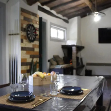 בית נופש Pub House לוקה